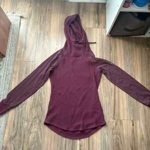 Women's Burgundy sweater columbia